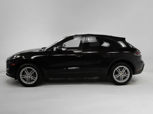 Used 2023 Porsche Macan AWD/4WD image 7