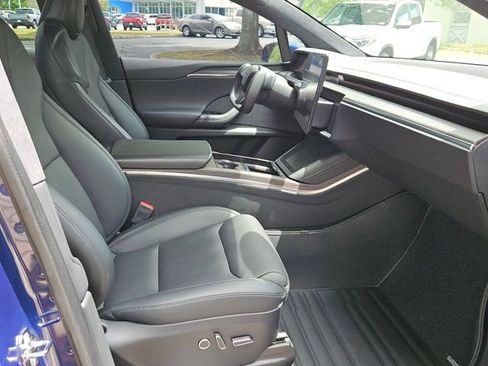 Used 2024 Tesla Model X AWD/4WD image 15