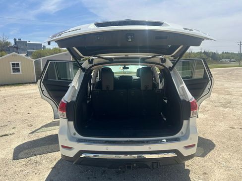 Used 2014 Nissan Pathfinder SL w/ SL Premium Package AWD/4WD image 13
