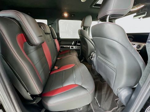 Used 2025 Mercedes-Benz G 63 AMG 4MATIC image 30