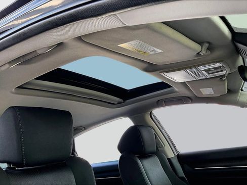 Used 2018 Honda Accord EX image 24