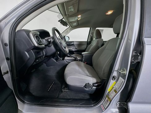 Used 2017 Toyota Tacoma SR5 w/ Tow Package image 13