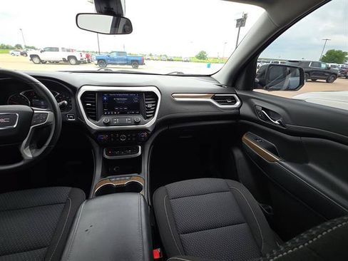 Used 2022 GMC Acadia SLE w/ Driver Convenience Package FWD image 14
