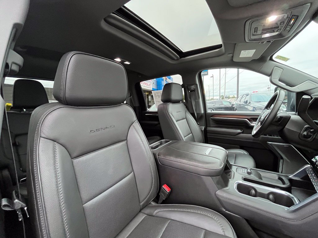 Used 2024 GMC Sierra 2500 Denali w/ Denali Reserve Package AWD/4WD image 19