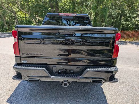 Used 2023 Chevrolet Silverado 1500 High Country w/ Technology Package AWD/4WD image 4