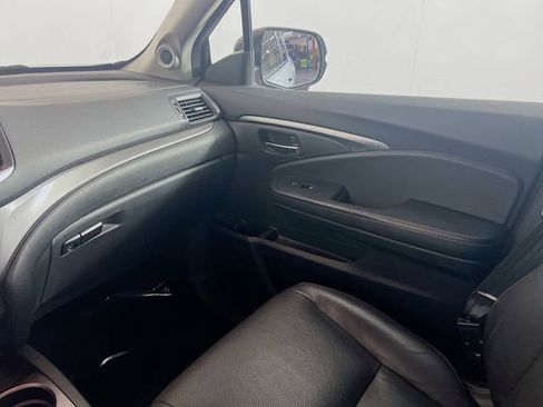 Used 2017 Honda Ridgeline RTL-T image 19