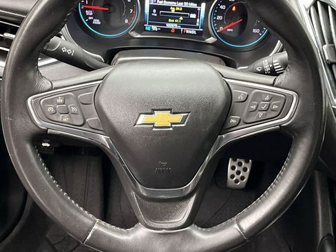 Used 2017 Chevrolet Malibu LT w/ Leather Package FWD image 13