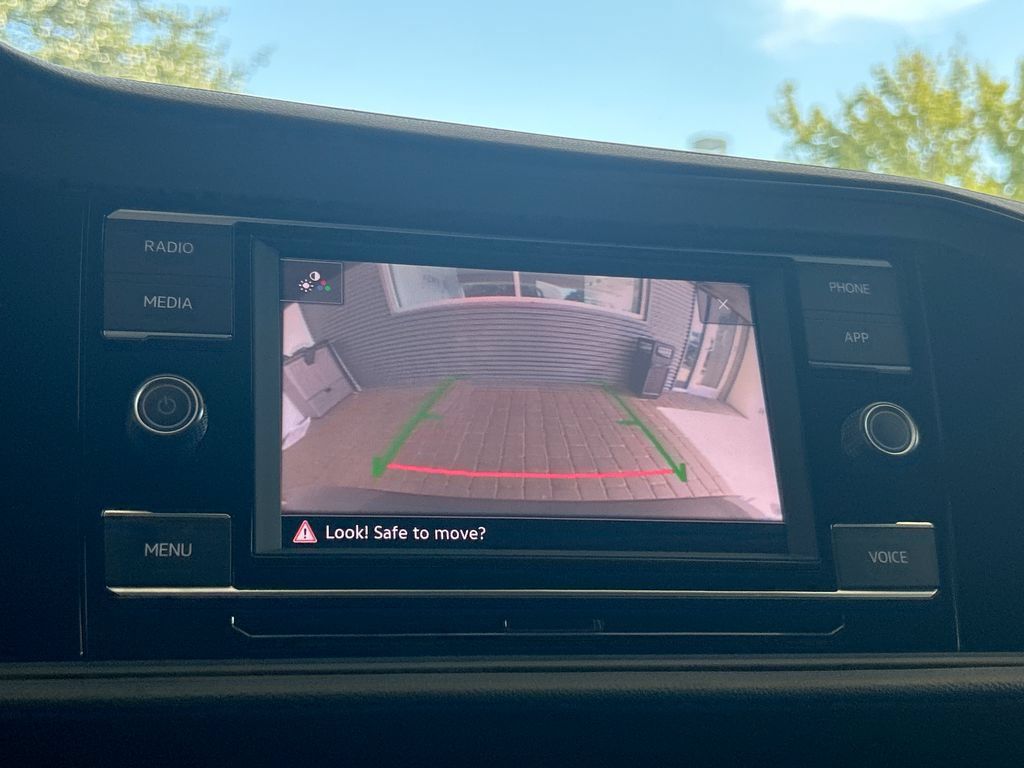 Certified 2024 Volkswagen Jetta Sport FWD image 21