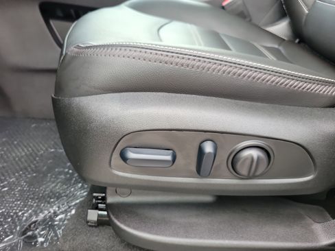 Used 2024 GMC Terrain Denali w/ Denali Premium Package image 13