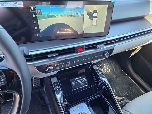New 2026 Kia Sorento SX Prestige image 11
