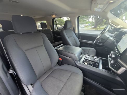 Used 2022 Ford Expedition XL AWD/4WD image 30