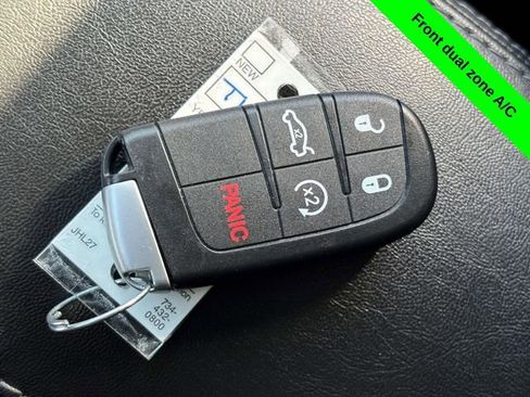 Used 2021 Jeep Cherokee Limited w/ Mopar Interior Package image 26