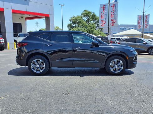 Used 2025 Chevrolet Blazer LT AWD/4WD image 5