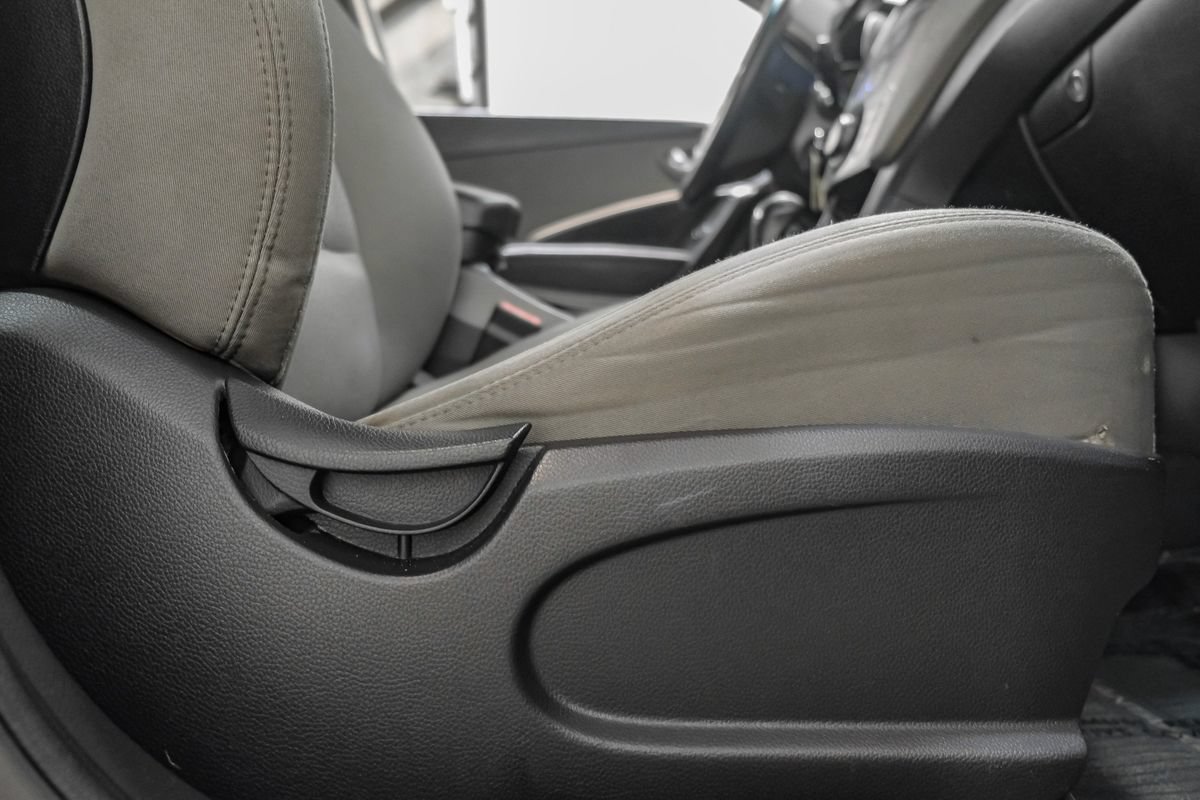 Used 2014 Hyundai Santa Fe Sport w/ Popular Equipment Package 02 FWD image 31
