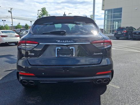 Used 2021 Maserati Levante GTS AWD/4WD image 5