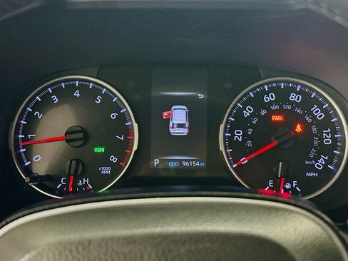 Used 2021 Toyota RAV4 XLE Premium FWD image 19