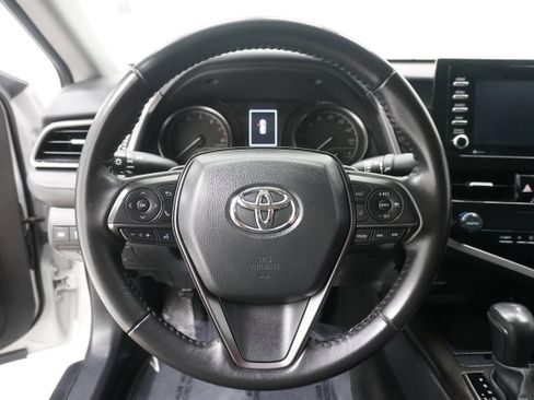 Used 2024 Toyota Camry SE image 15