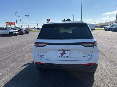 New 2025 Jeep Grand Cherokee Limited w/ Black Appearance Package image 4