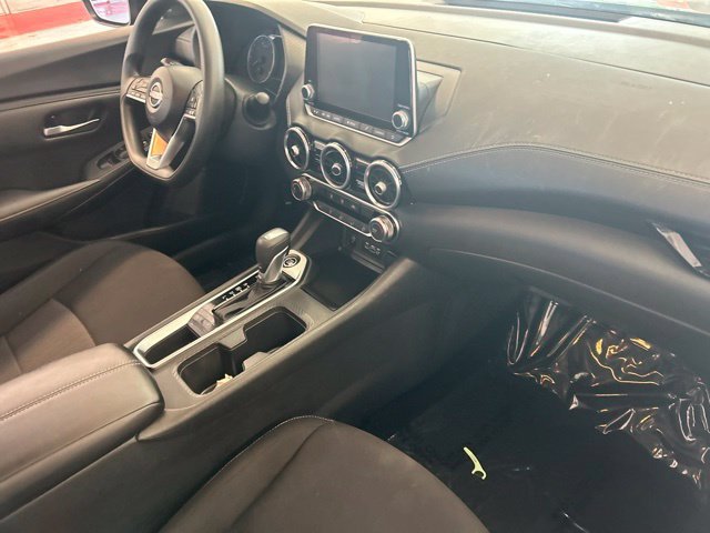 Used 2025 Nissan Sentra SV FWD image 26