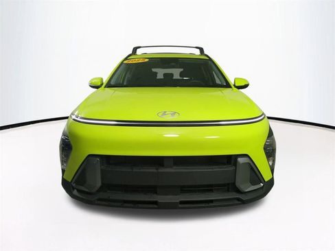 Certified 2025 Hyundai Kona SEL image 3