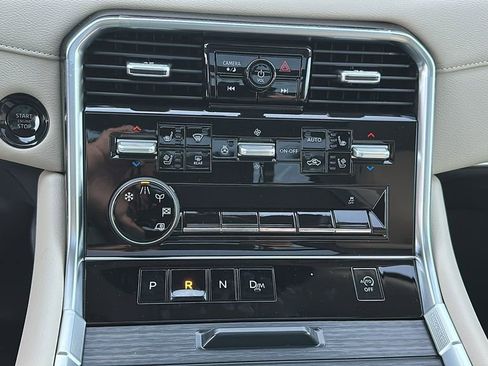 New 2025 Nissan Armada Platinum image 27