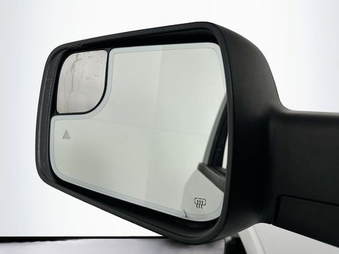 Used 2025 RAM 1500 Laramie image 16