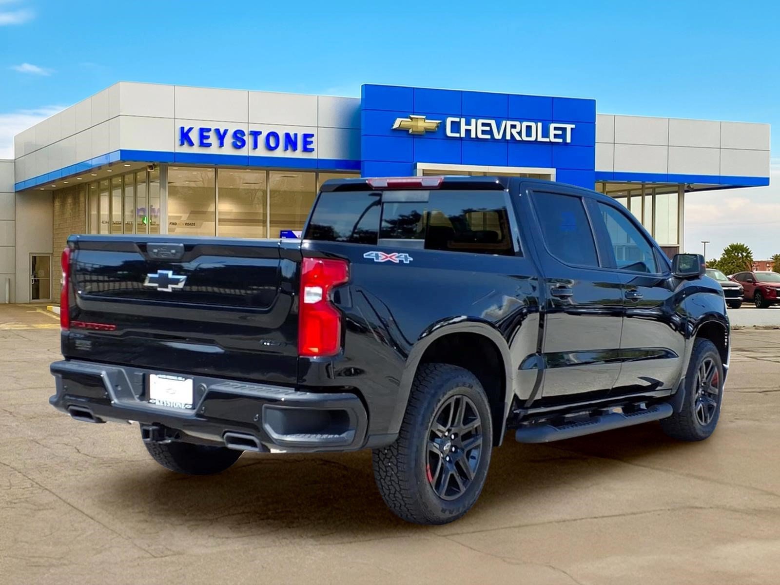 Used 2026 Chevrolet Silverado 1500 RST w/ Redline Edition AWD/4WD image 7