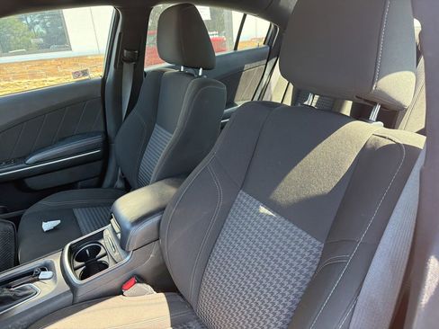 Used 2023 Dodge Charger SXT RWD image 3