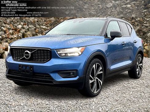 Used 2021 Volvo XC40 T5 R-Design w/ Climate Package image 1
