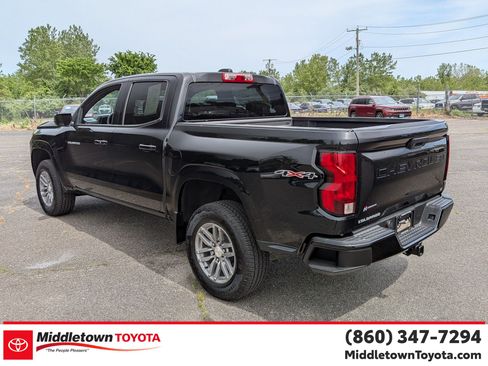 Used 2023 Chevrolet Colorado LT w/ Advanced Trailering Package AWD/4WD image 5