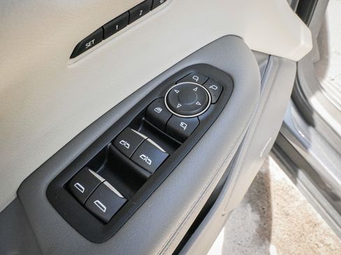 Used 2020 Cadillac XT6 Premium Luxury image 15