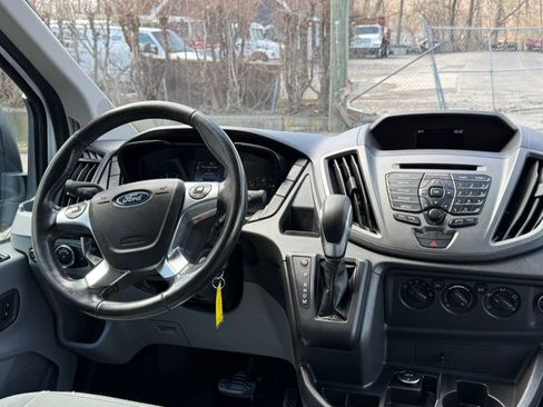 Used 2019 Ford Transit 250 130 Low Roof image 31