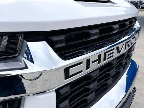 Used 2022 Chevrolet Silverado 2500 LT w/ Convenience Package image 30