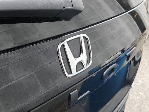 Used 2023 Honda Pilot Elite image 4