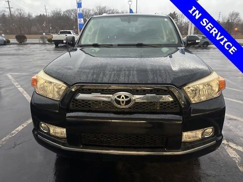 Used 2012 Toyota 4Runner SR5 image 2