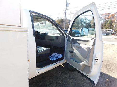 Used 2012 Chevrolet Silverado 3500 W/T image 17