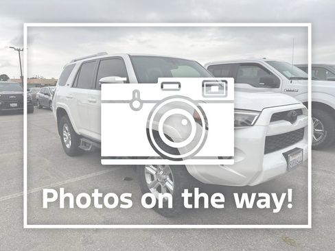 Used 2018 Toyota 4Runner SR5 Premium AWD/4WD image 1