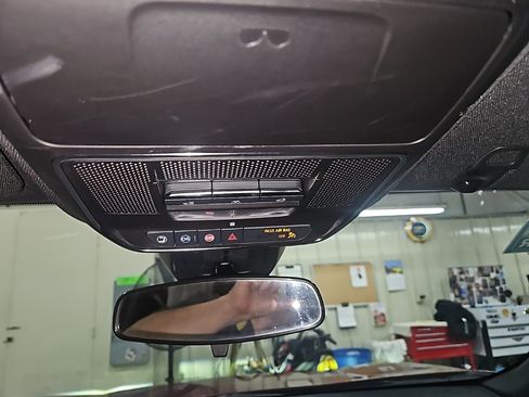 Used 2025 Chevrolet Equinox RS w/ Convenience Package III image 21