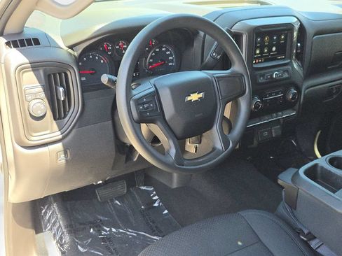 Used 2019 Chevrolet Silverado 1500 Custom w/ Infotainment Package RWD image 18