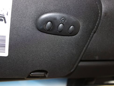 Used 2006 Chevrolet Corvette Convertible w/ Preferred Equipment Group image 38