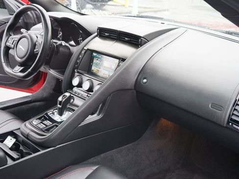 Used 2017 Jaguar F-TYPE S image 12