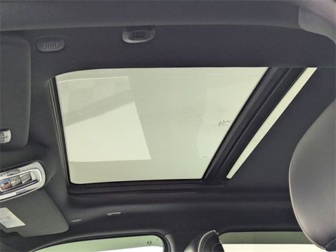 Used 2025 RAM 1500 Limited image 14