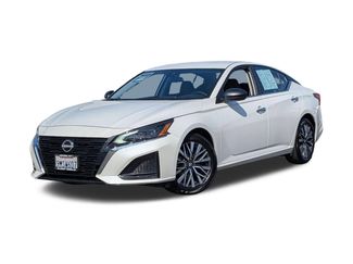 Used 2024 Nissan Altima 2.5 SV video 1