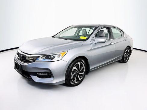 Used 2017 Honda Accord Hybrid Sedan image 3