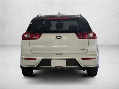 Used 2018 Kia Niro LX image 6