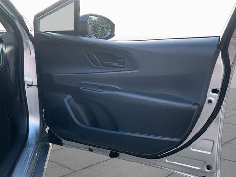 Used 2026 Toyota Prius LE FWD image 19