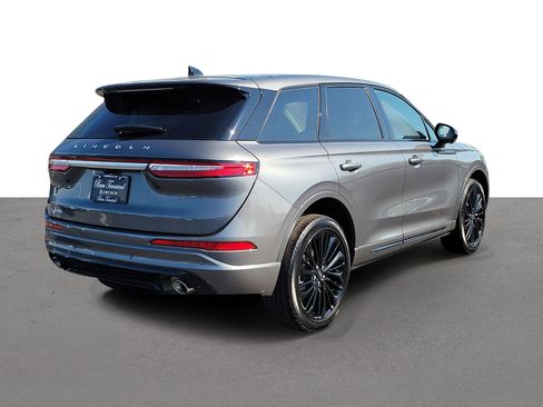 Certified 2024 Lincoln Corsair AWD w/ Equipment Group 101A image 4