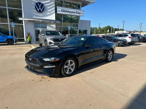 Used 2021 Ford Mustang Coupe RWD image 1