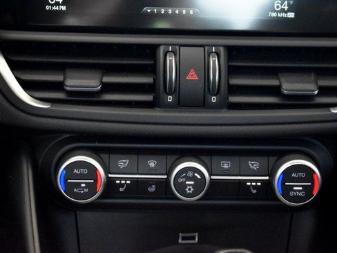 Used 2017 Alfa Romeo Giulia Ti w/ TI 19" Sport Package AWD/4WD image 20