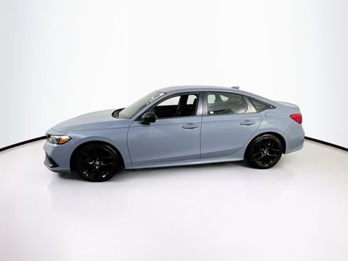 Used 2023 Honda Civic Sport image 8